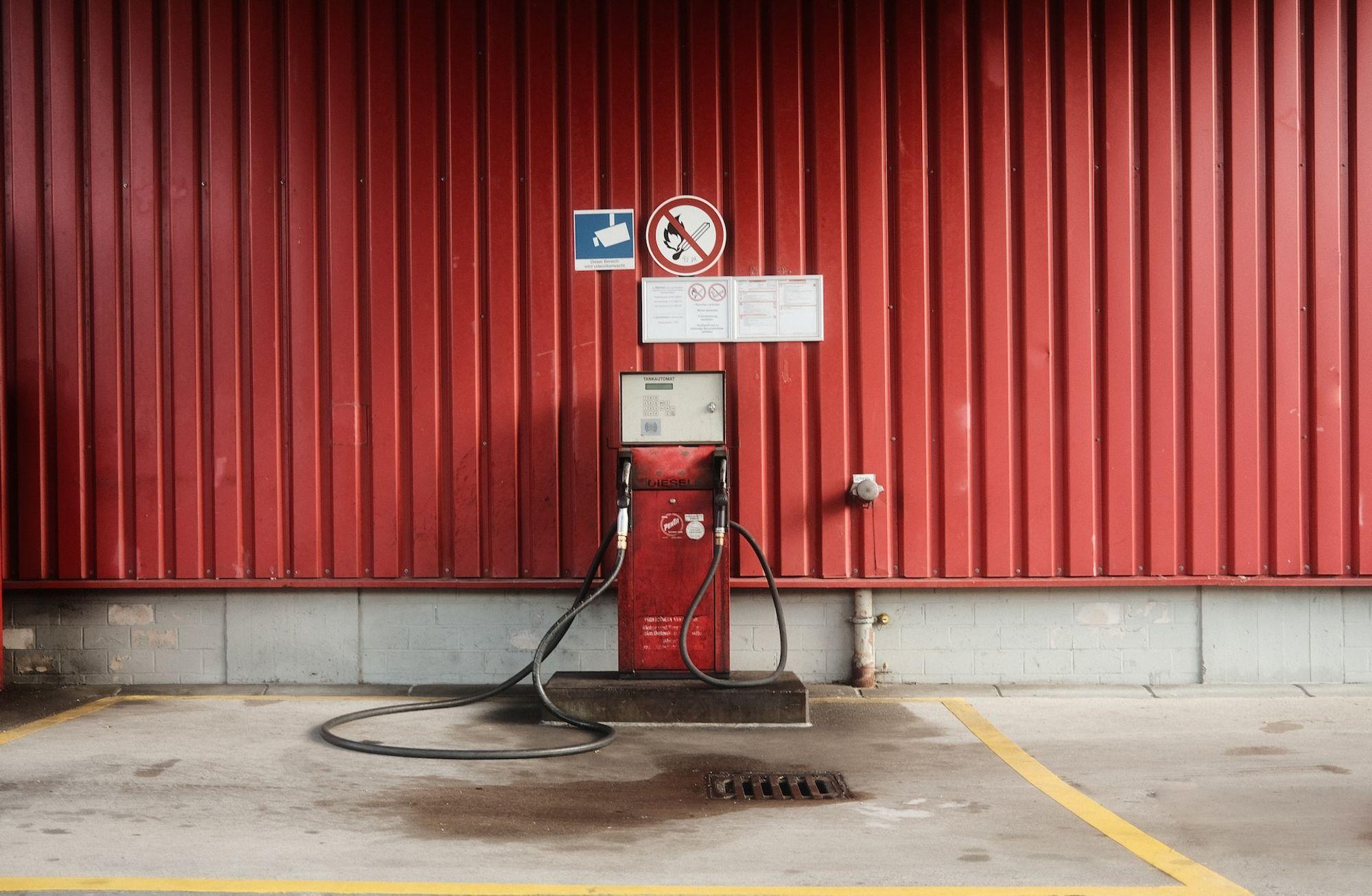 Petrol yükselirse kim zararlı çıkar?