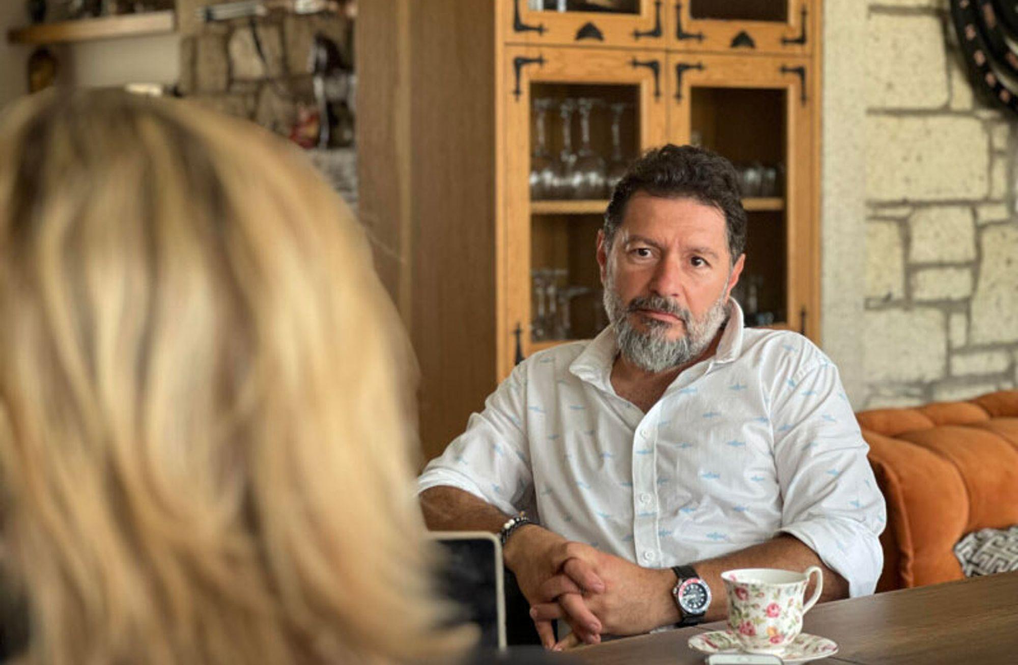 Yine bir havalimanında gündeme geldi: Hakan Atilla kimdir?