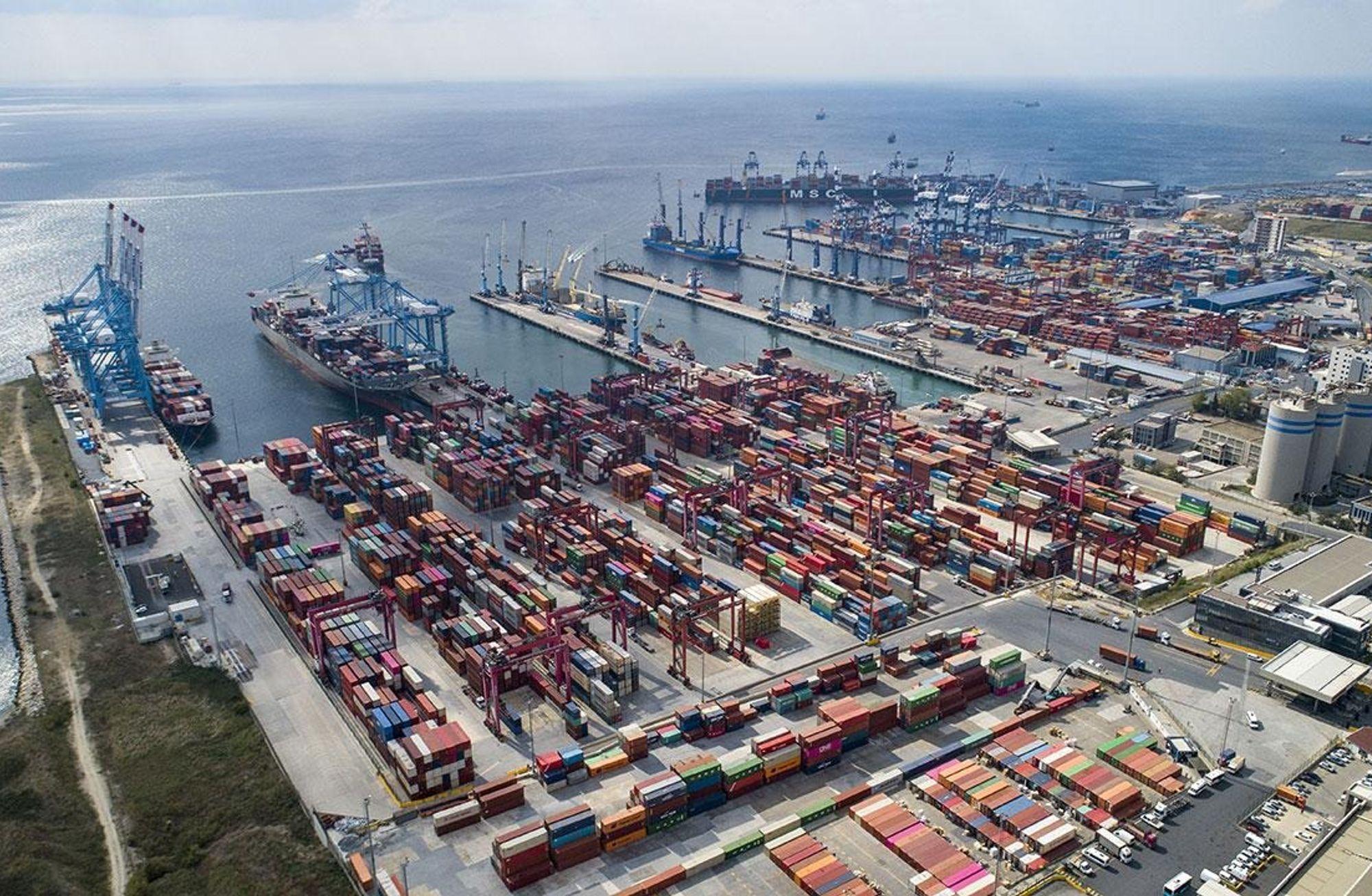Dış ticaret açığı rekor seviyede