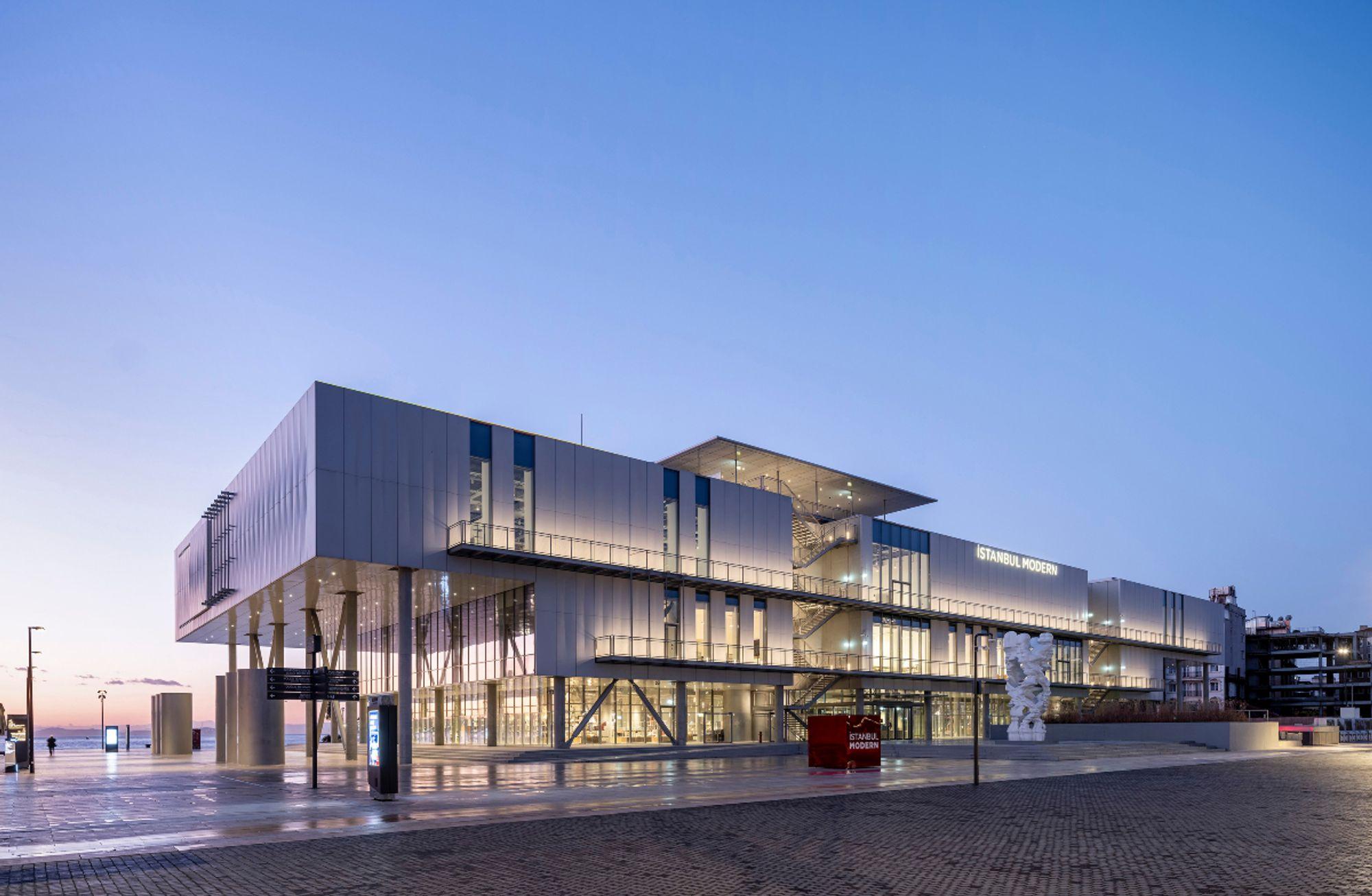 İstanbul Modern’in yeni müze binası ziyarete açıldı