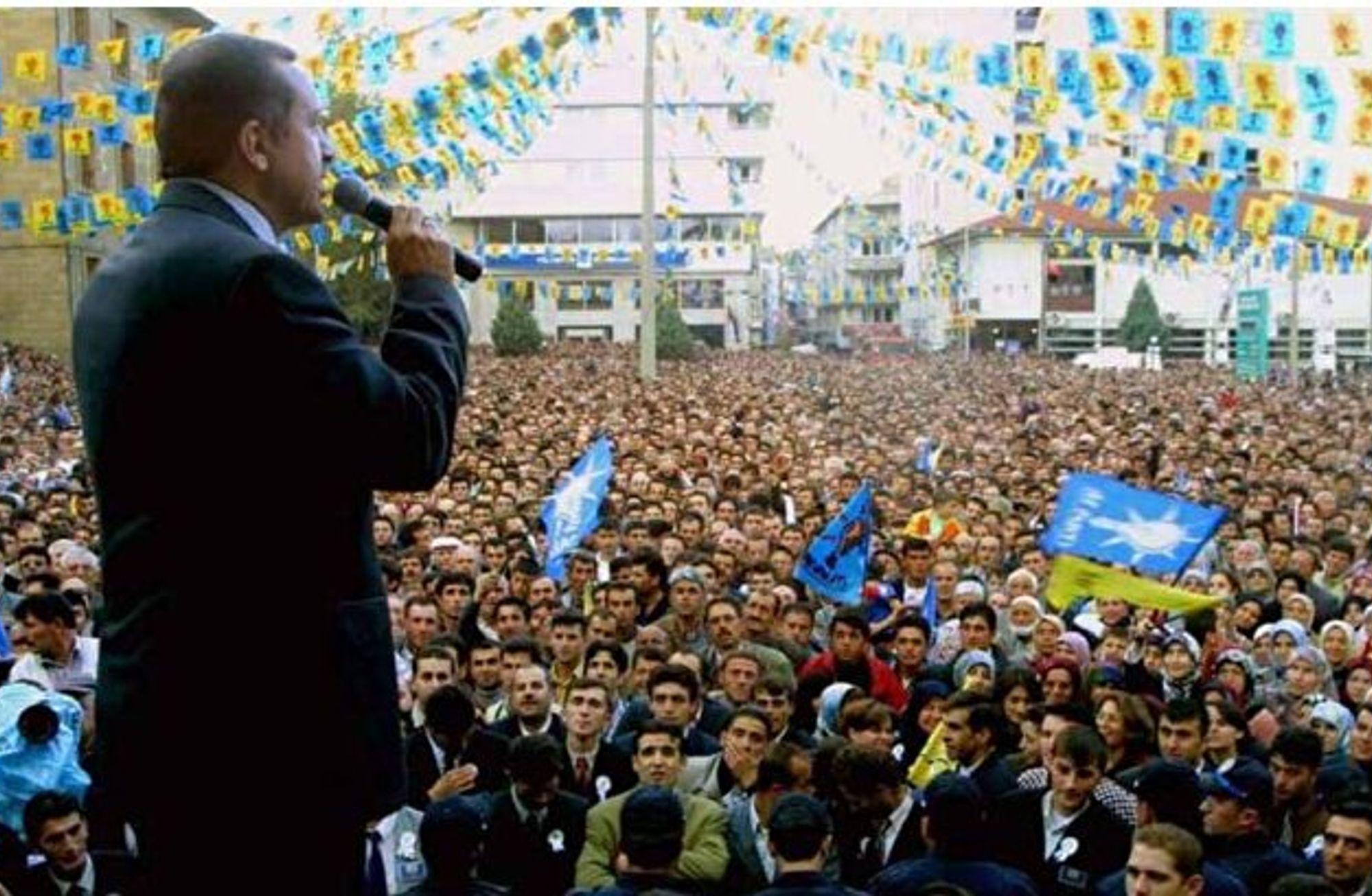 AK Parti'yi iktidara taşıyan koşullar