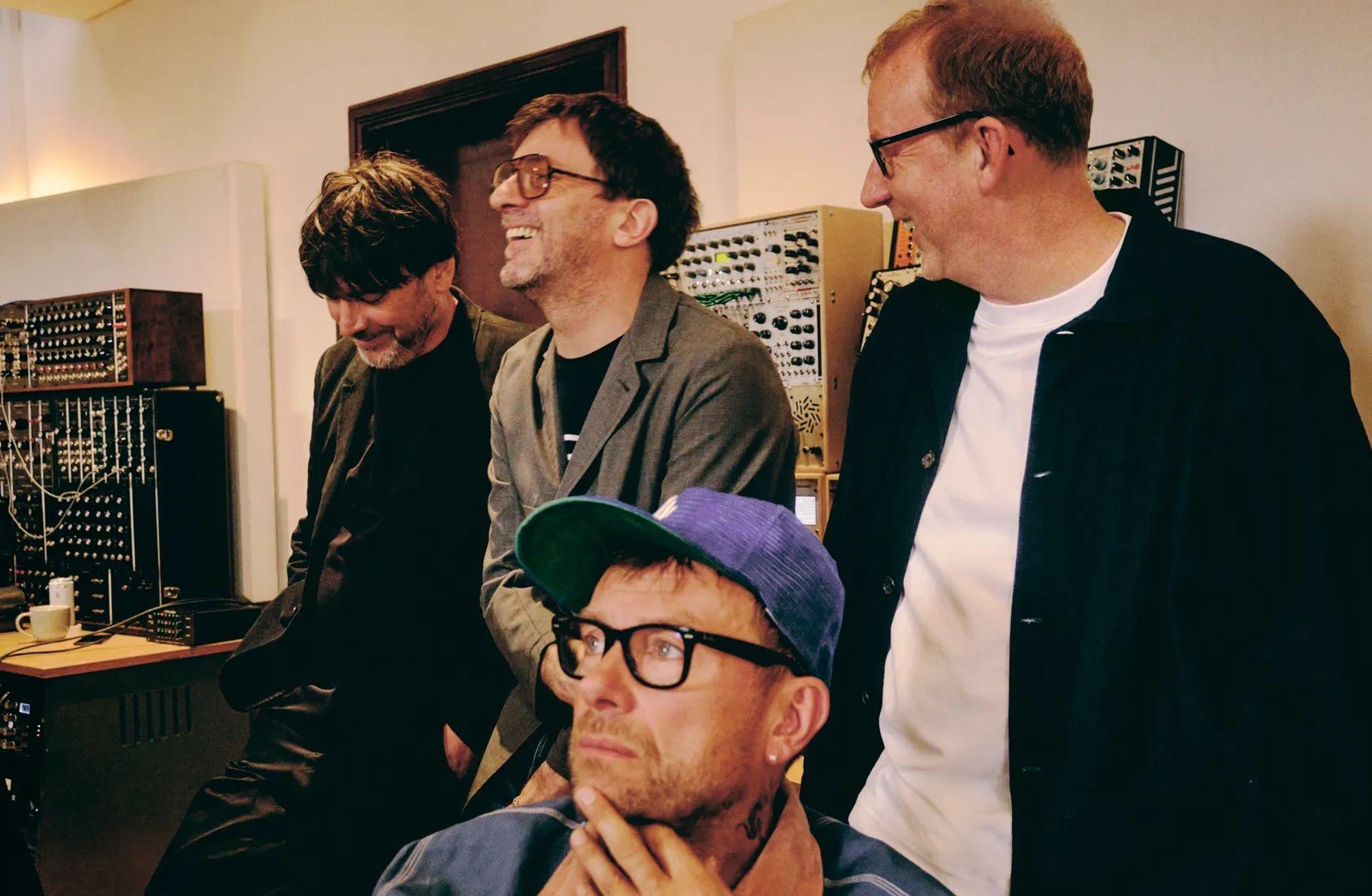 👓 Yeni albüm, yeni şarkı: Blur geri döndü!