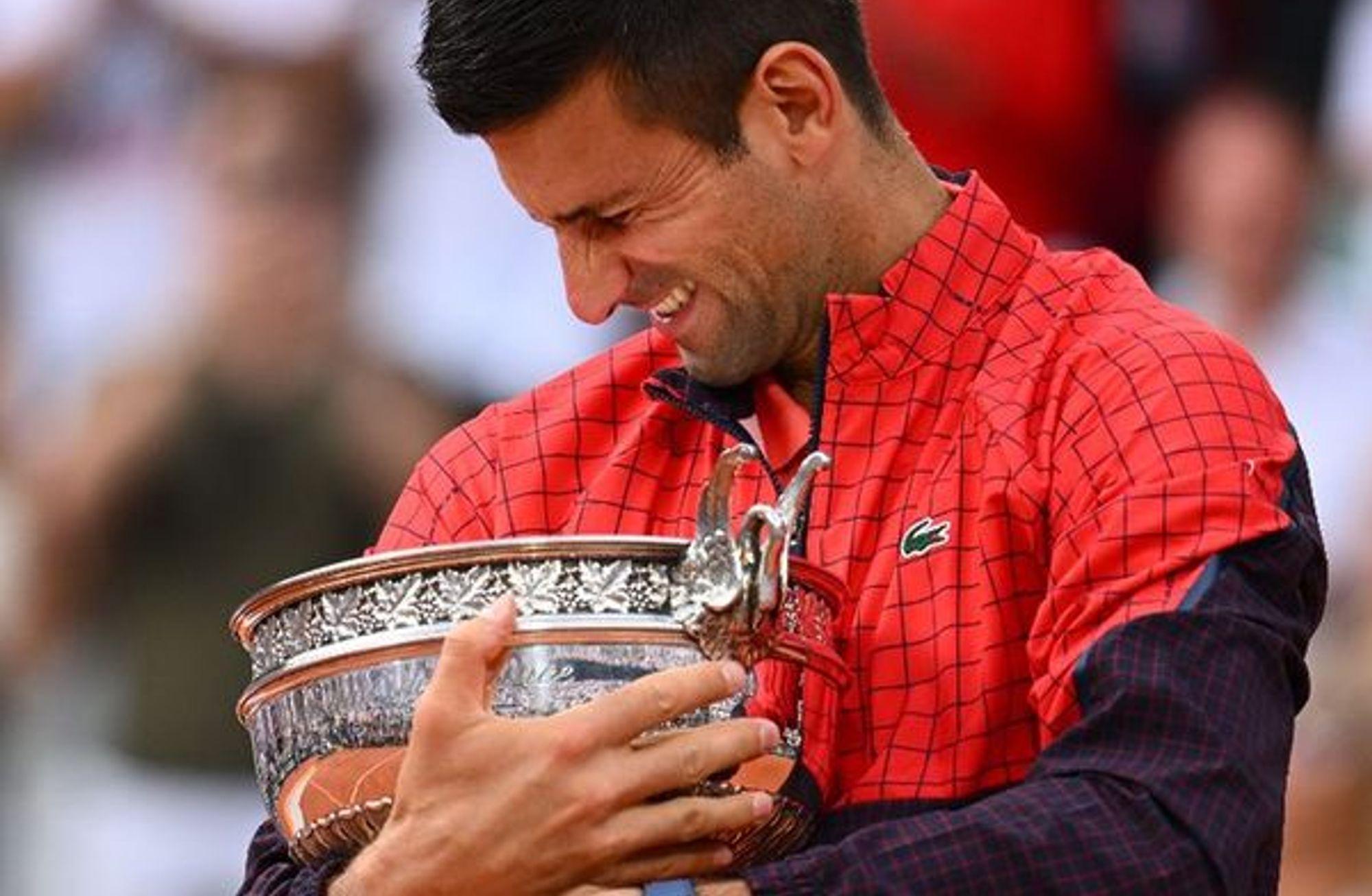 Fransa Açık'ta şampiyon: Novak Djokovic ve Iga Swiatek