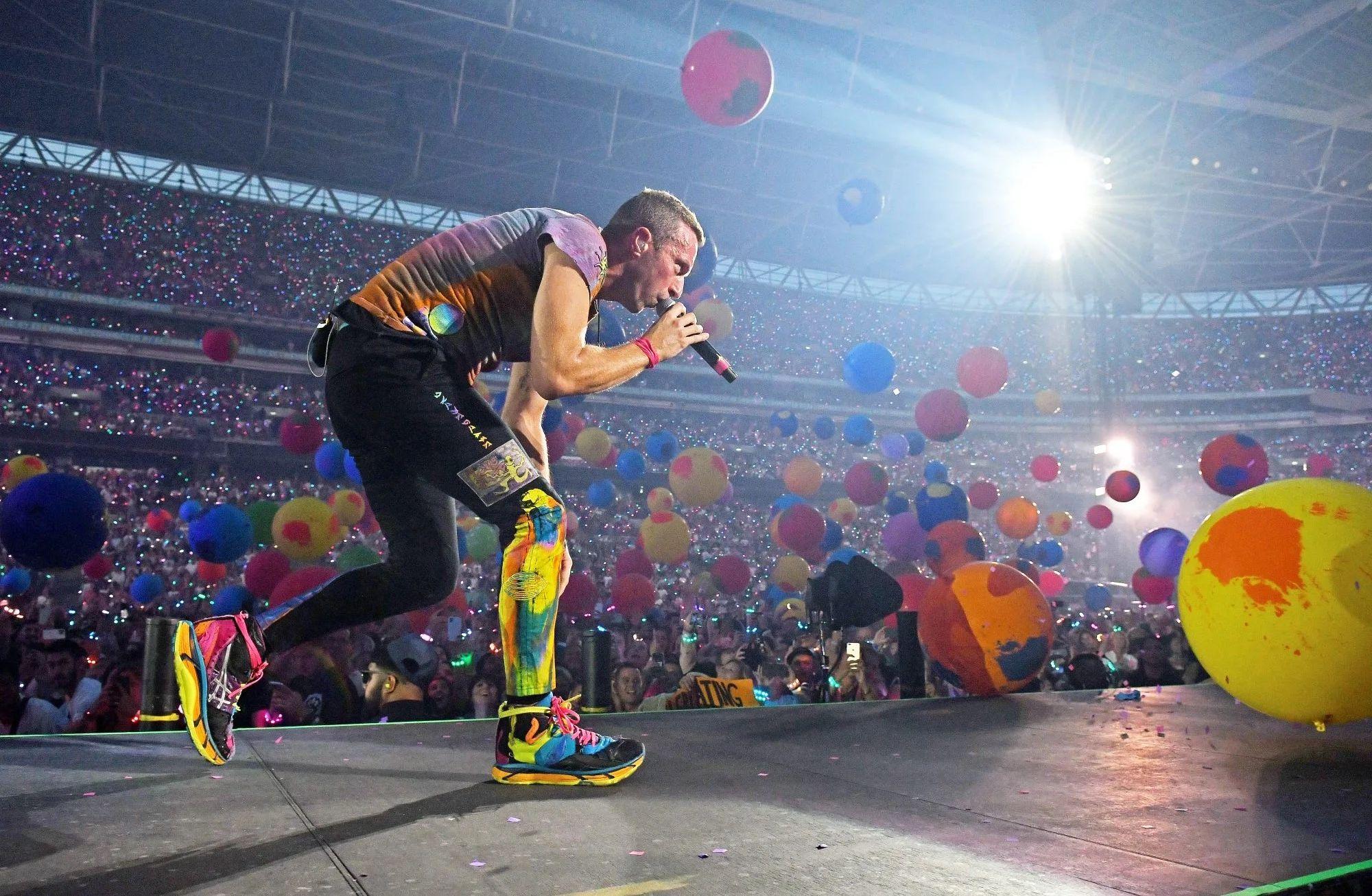 Coldplay’in yeşil turnesi: Yetmez ama umut verici