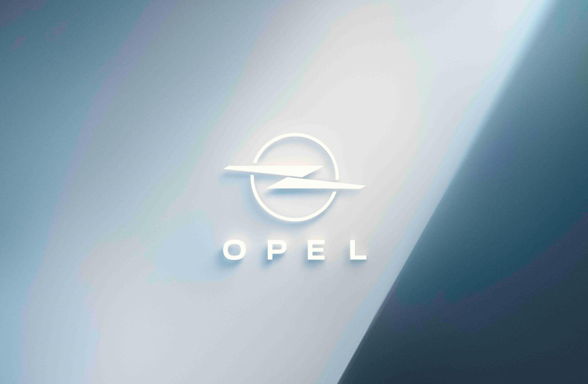 Opel Şimşeği Elektrikleniyor