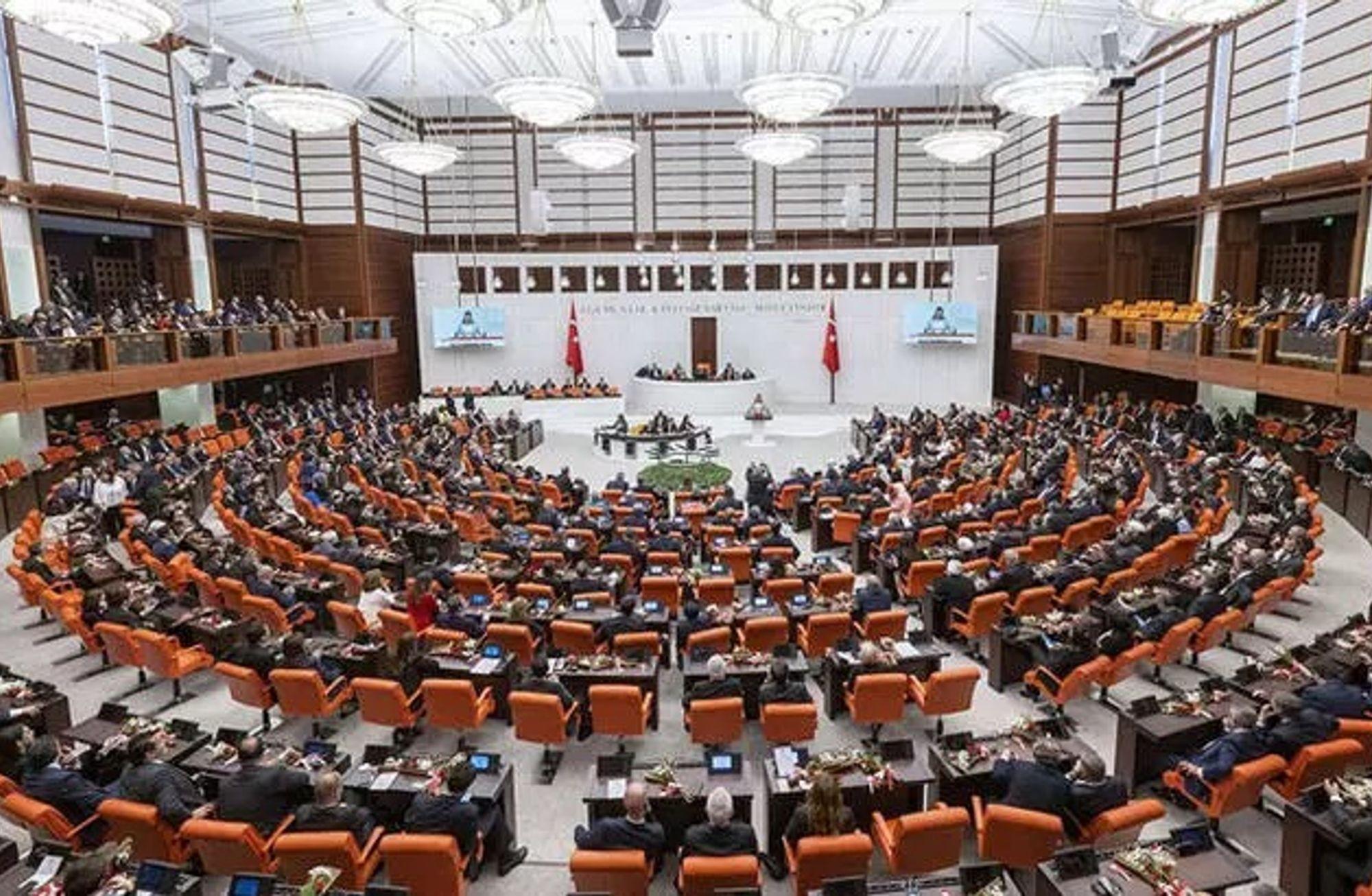 Memur maaşları ve emekli aylıkları: Kademeli zam formülleri