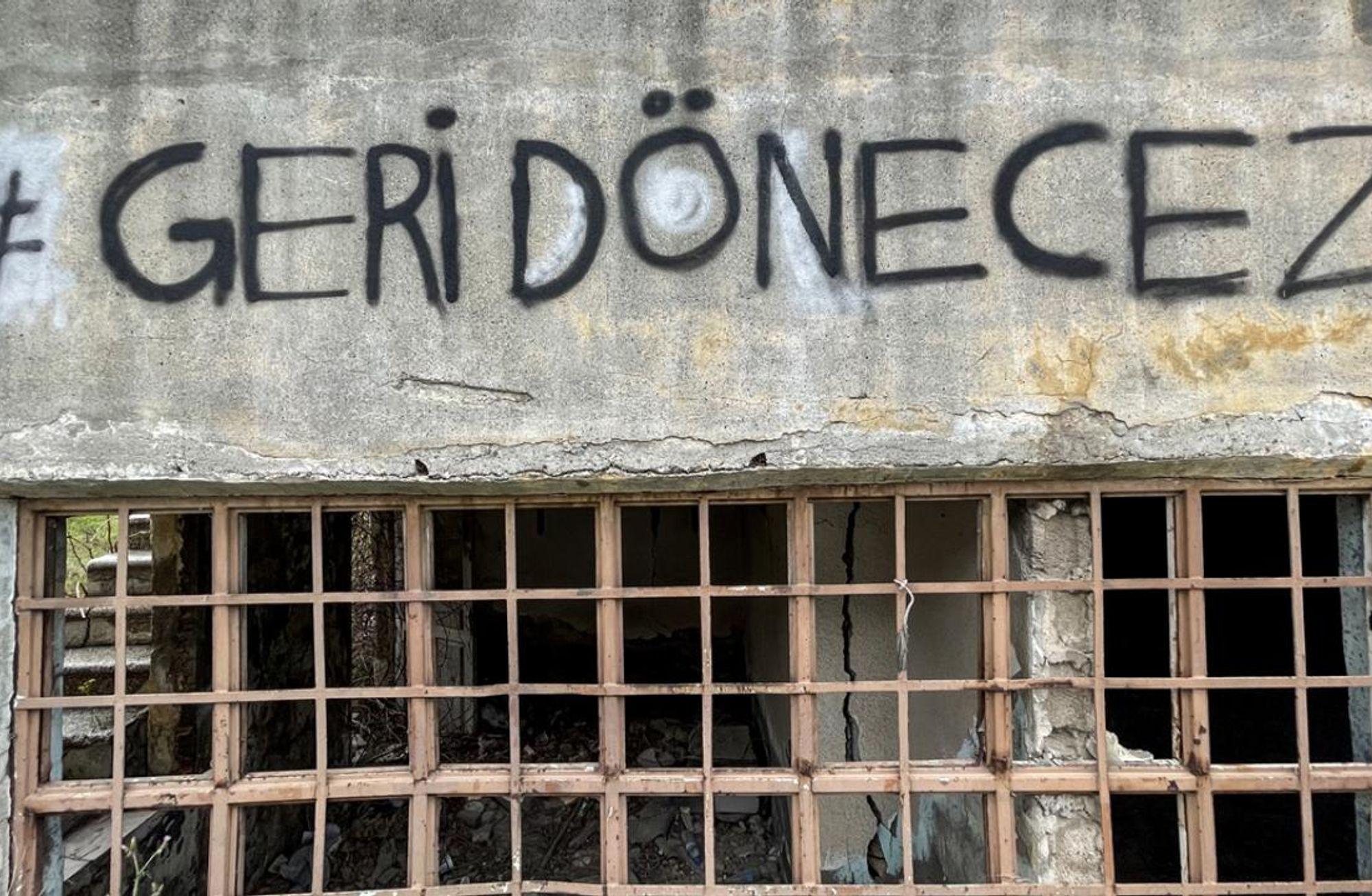 İnadı duvara yazmak