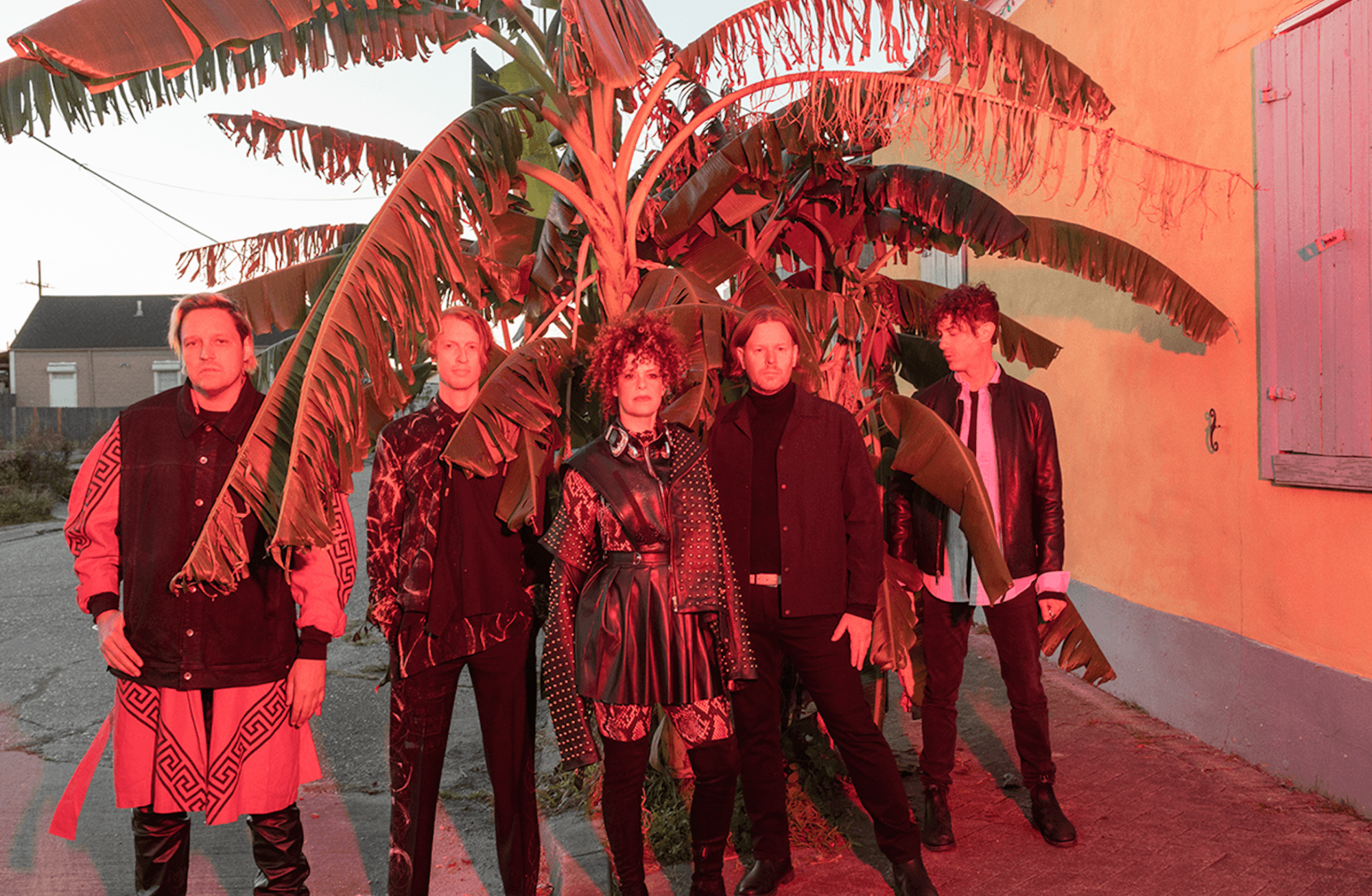 Taciz iddialarından sonra Arcade Fire konserine gider miydiniz?