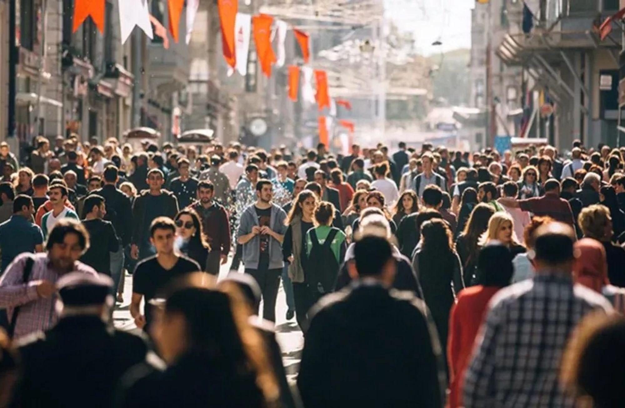 Genç nüfusta işsizlik 135 ayın en düşük seviyesinde