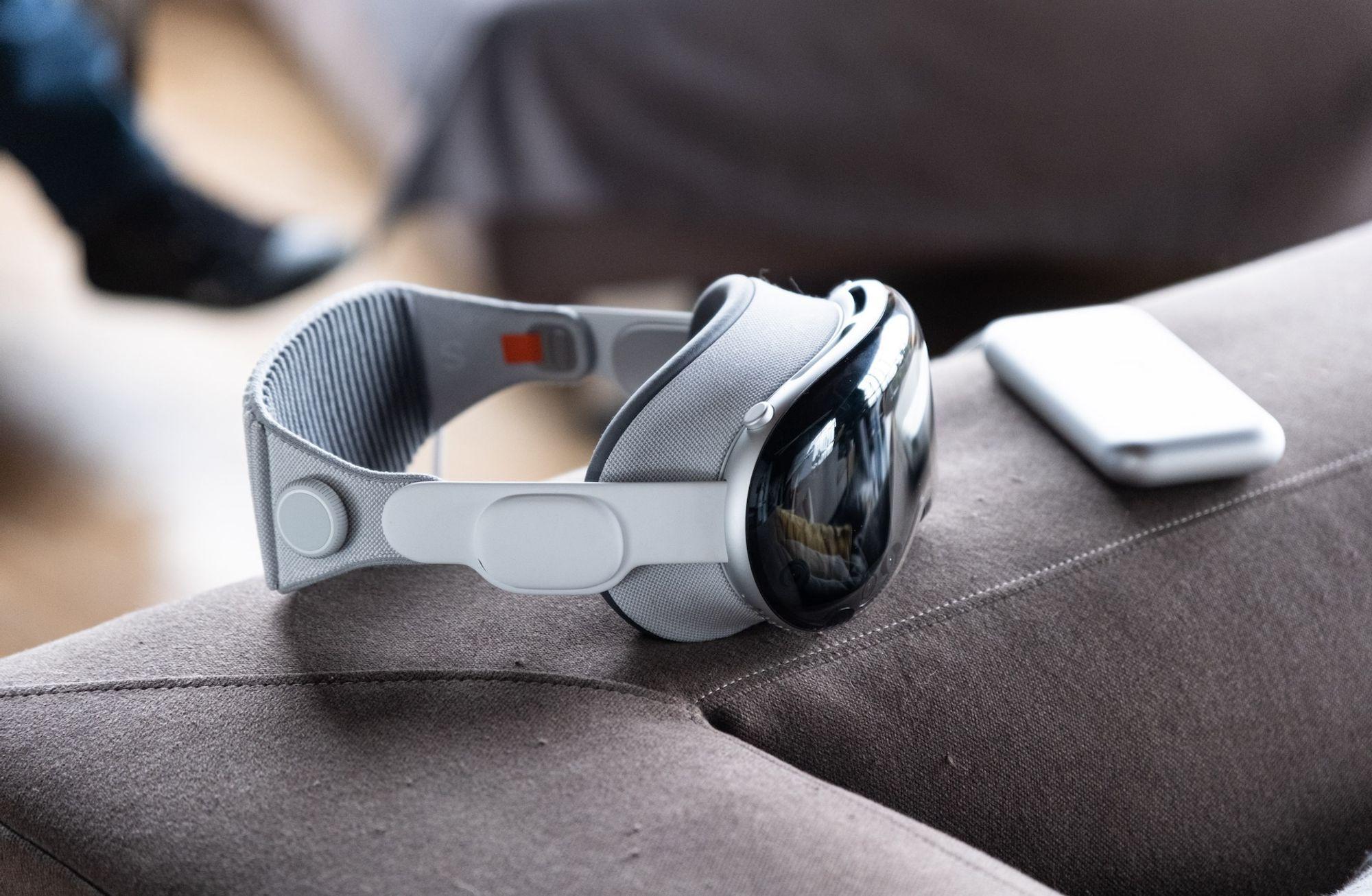 Apple Vision Pro: Geleceğin teknolojisi mi, pahalı bir oyuncak mı?