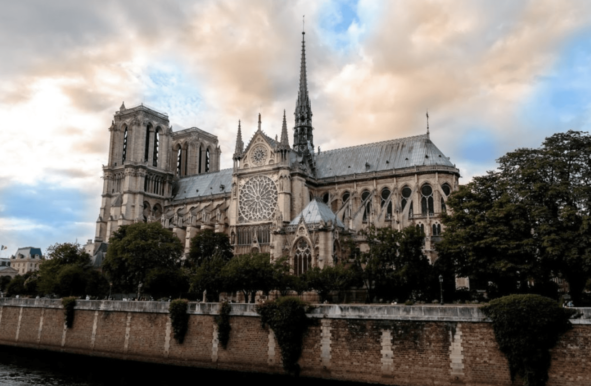 Notre Dame’ı Notre Dame yapan 10 tarihî olay