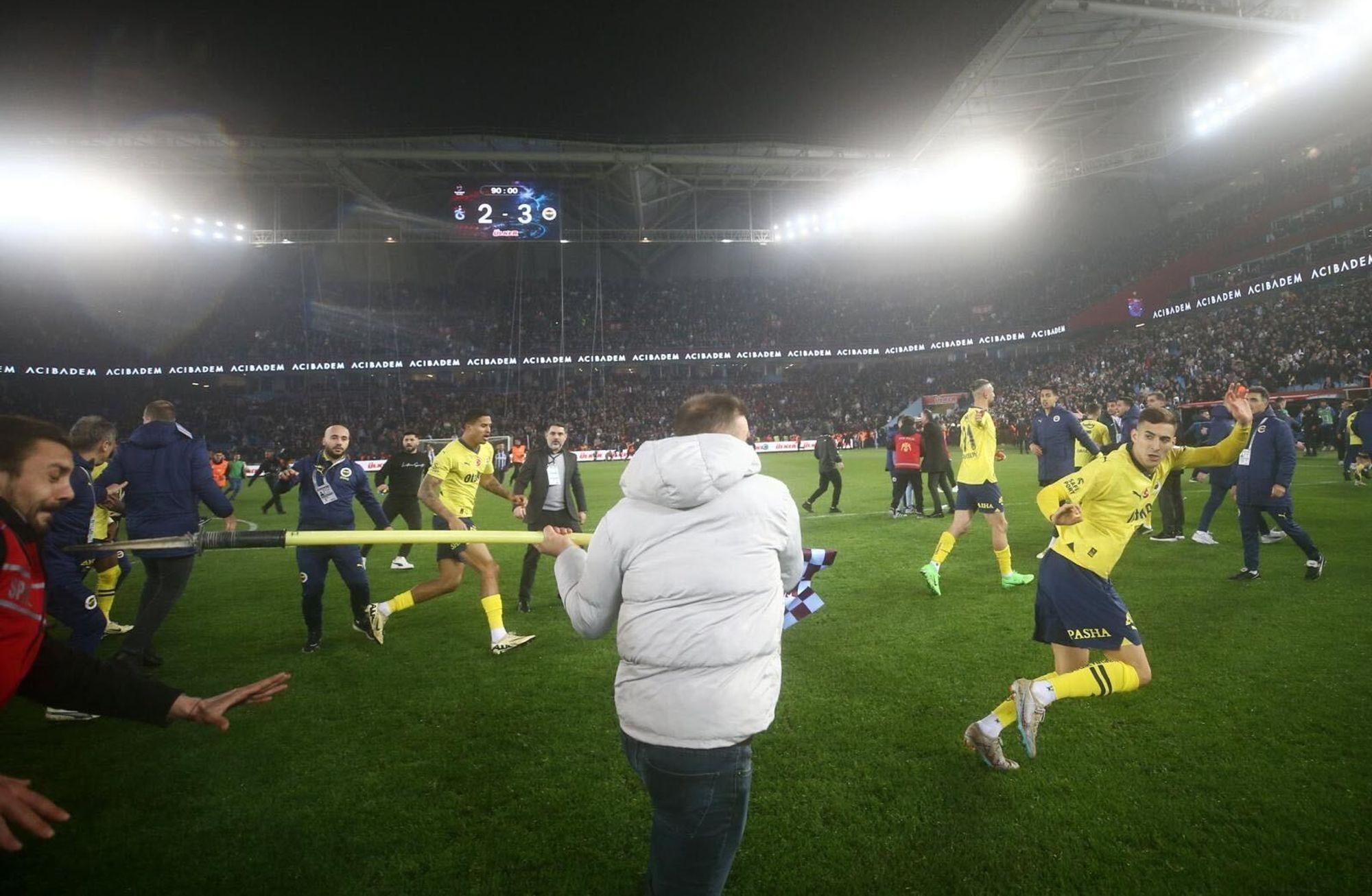 Futbolda şiddette yeni perde: Trabzonspor-Fenerbahçe maçı