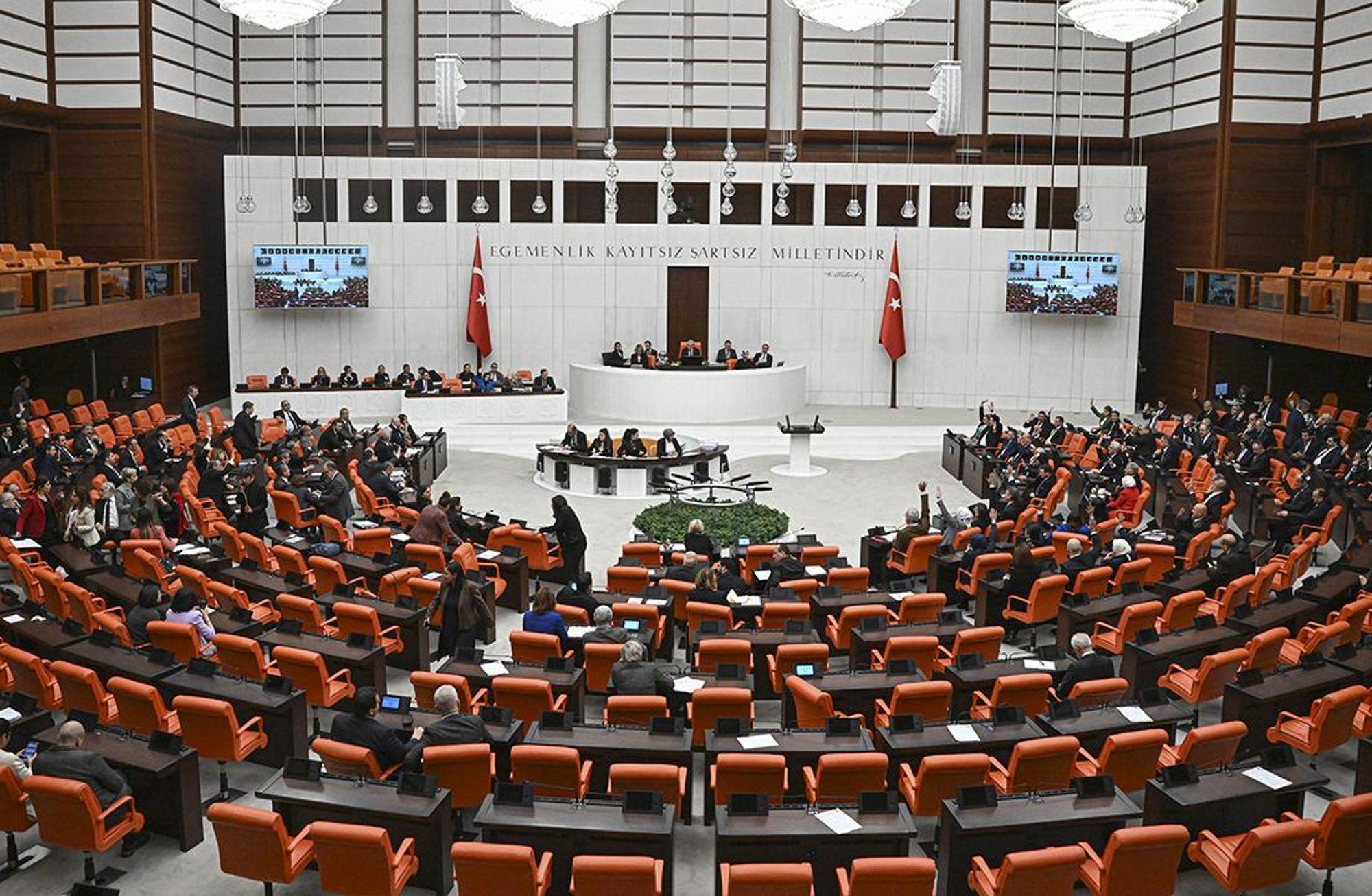 İktidarın anayasa değişikliği gündemi ve ihtimaller