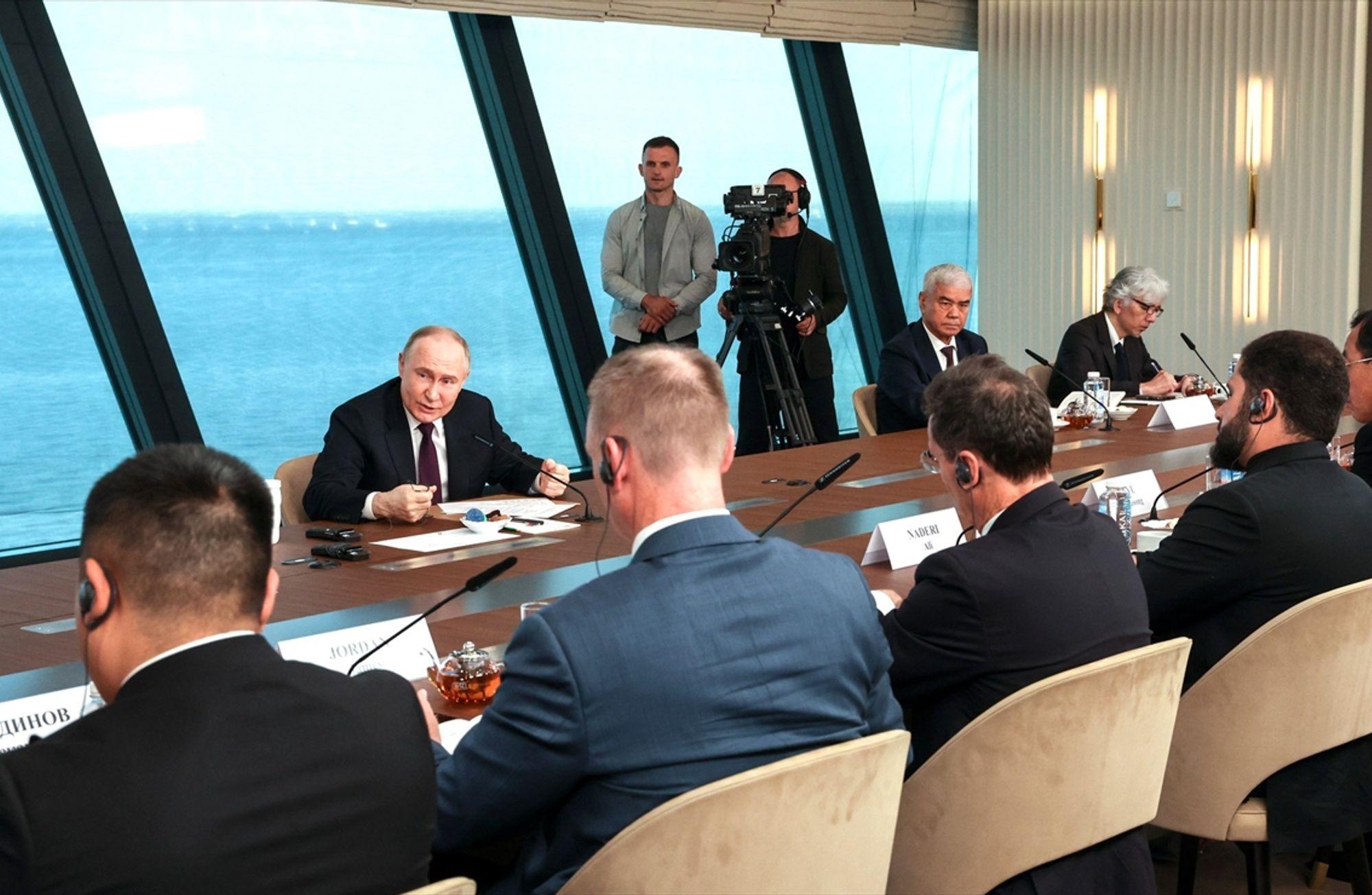 ‘Rusya’nın Davos'u’ SPIEF: Putin, Ukrayna ve Gazze ile ilgili soruları yanıtladı