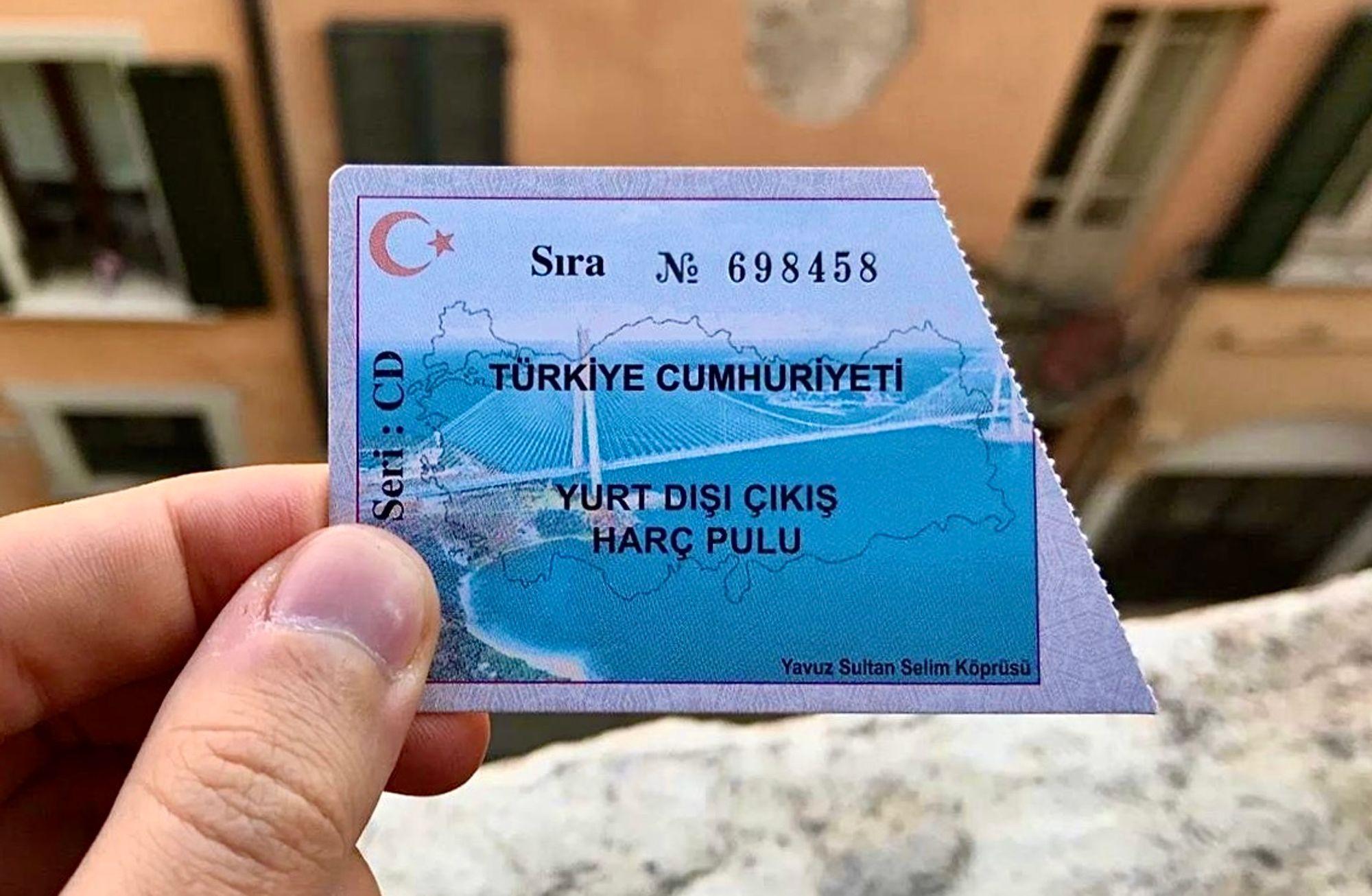Yurt dışına çıkış harcı 500, en düşük emekli aylığı 12 bin 500 lira