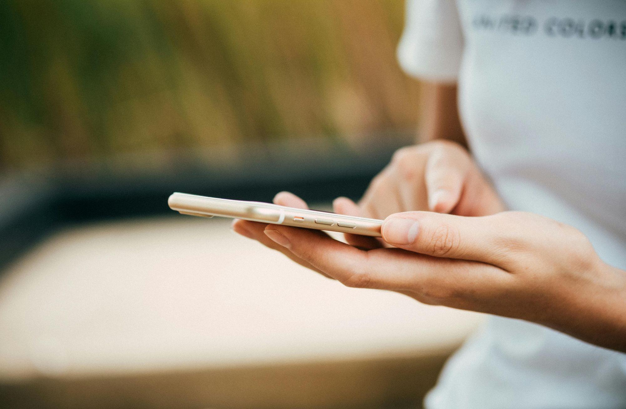 Akıllı telefon kullanırken sağlığınızı korumak: Uzmanlardan öneriler