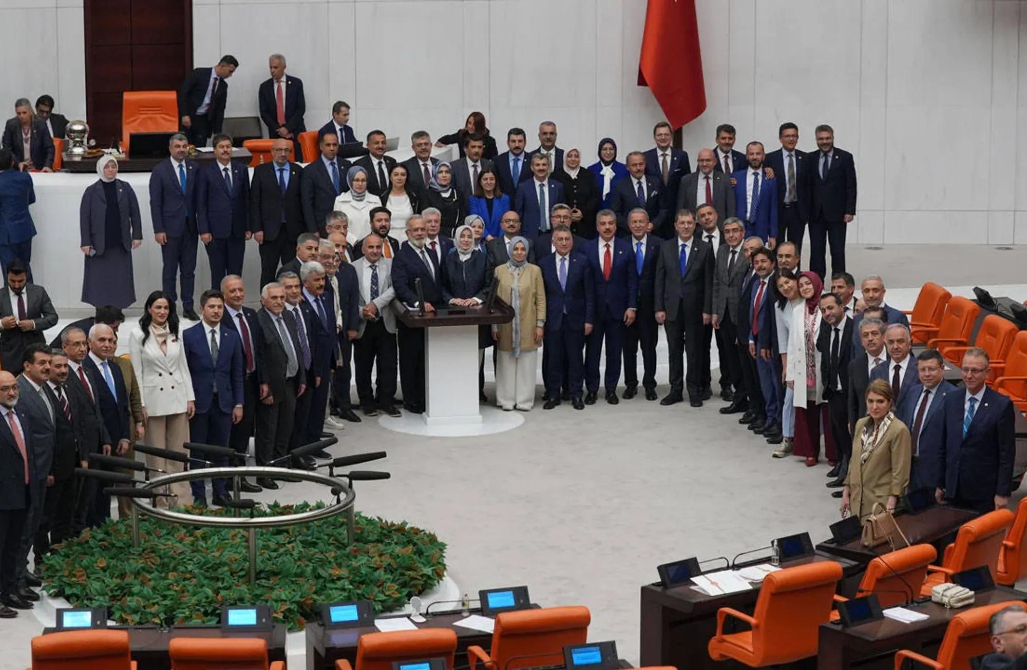 Tartışmalı ‘ötanazi’ düzenlemesi geçti: Peki uygulanabilecek mi?