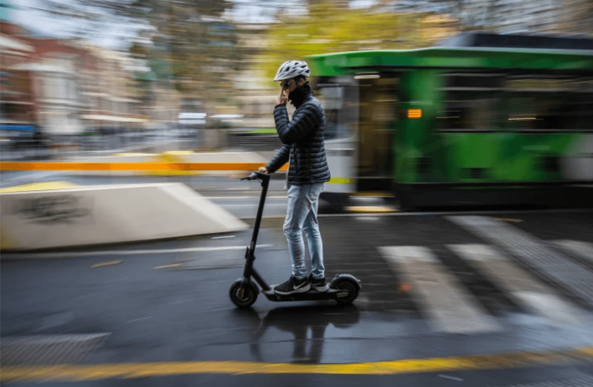Melbourne elektrikli scooter'ları yasakladı: Güvenlik için tek çare bu mu?