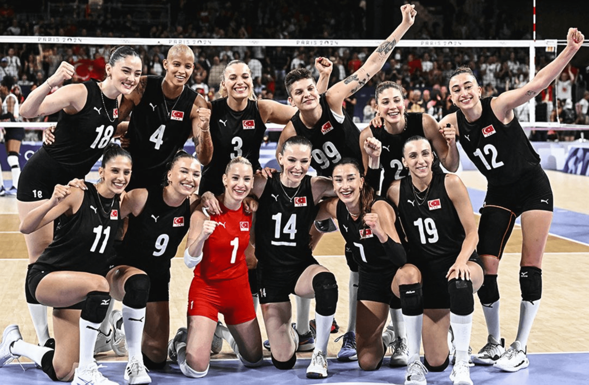 Filenin Sultanları madalya yolunda: Arena Paris Sud’den izlenimler
