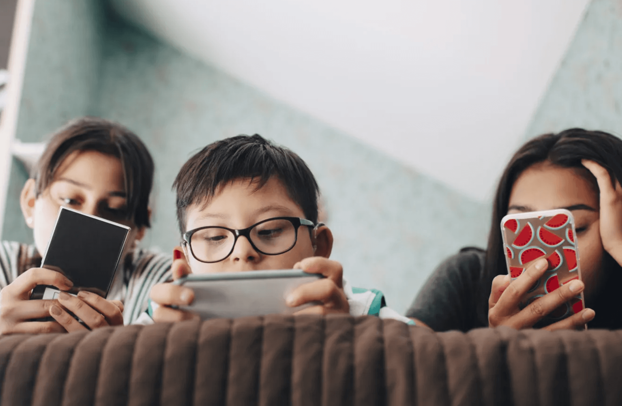Çocukların ekran süresi ve 'akılsız' telefonların yükselişi