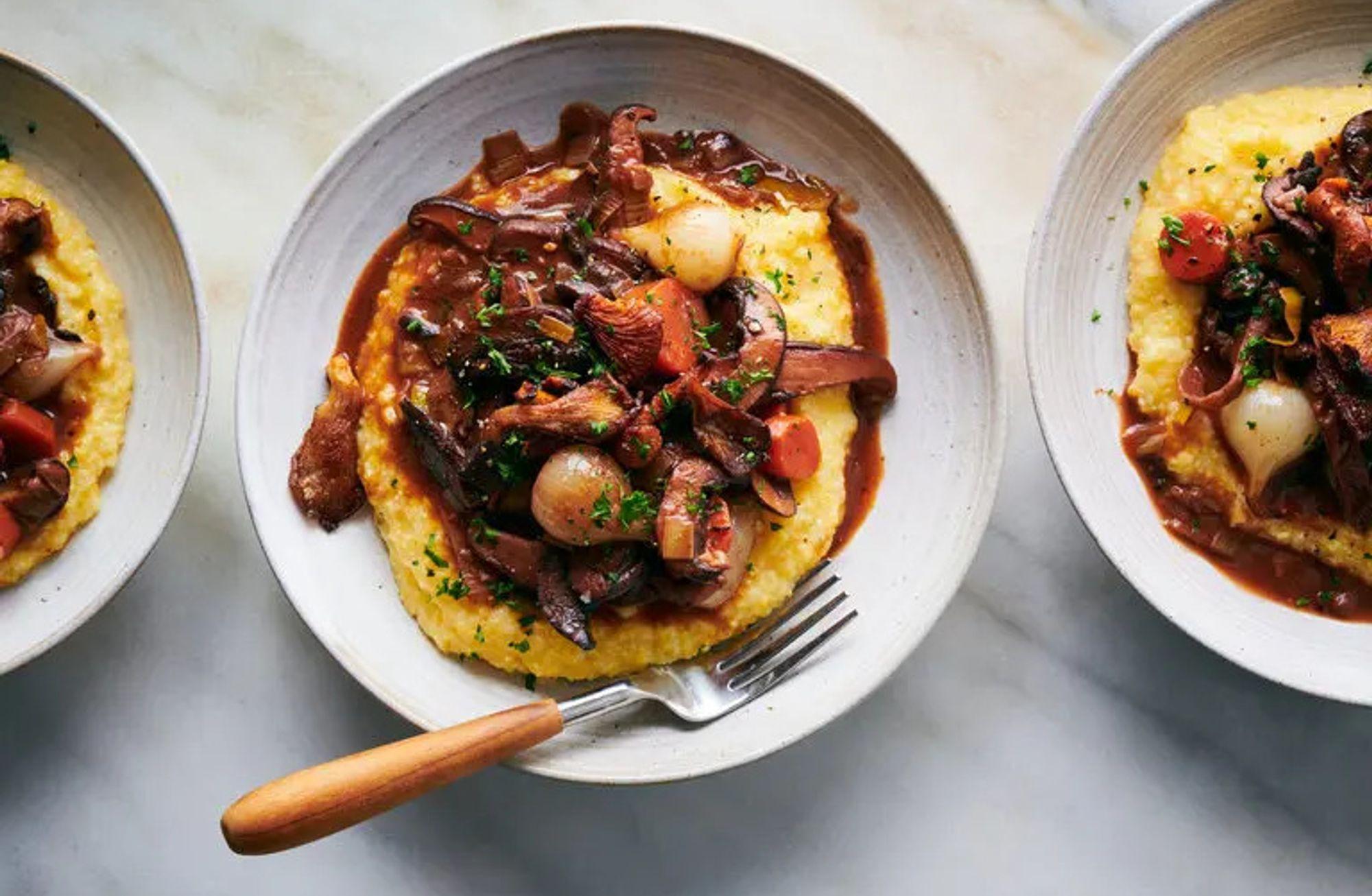 Beef bourguignon’a vegan alternatif: Mantar bourguignon