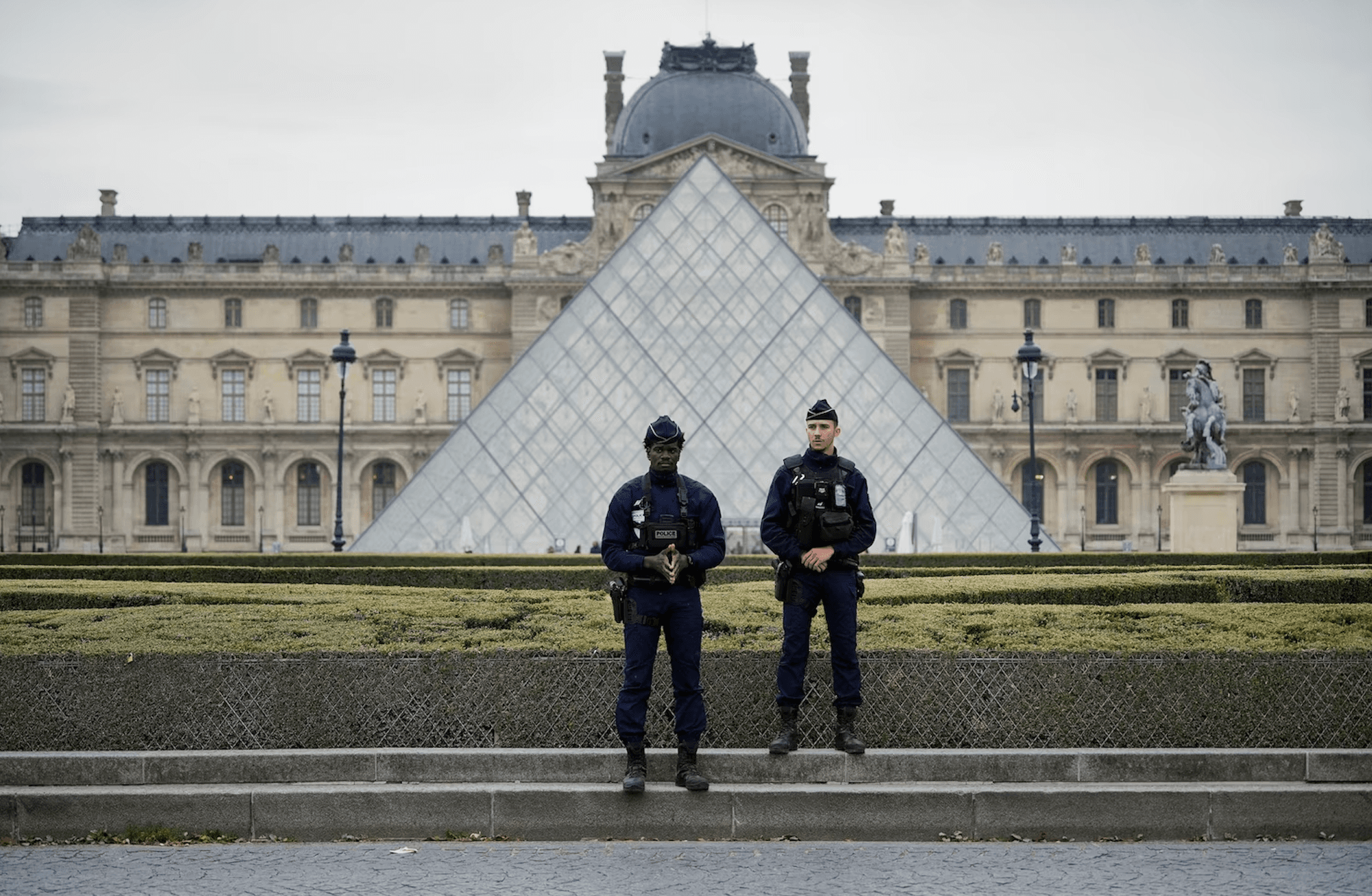 Bir soygunun siyasi izdüşümleri: Louvre Müzesi'nde (ve ötesinde) neler oluyor?