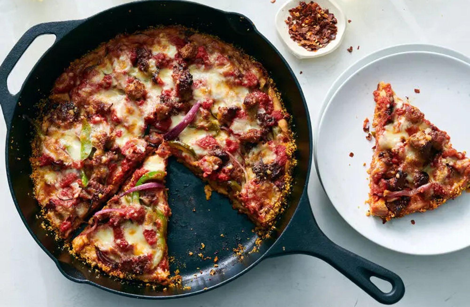 Mayasız, hamursuz sosisli çıtır pizza