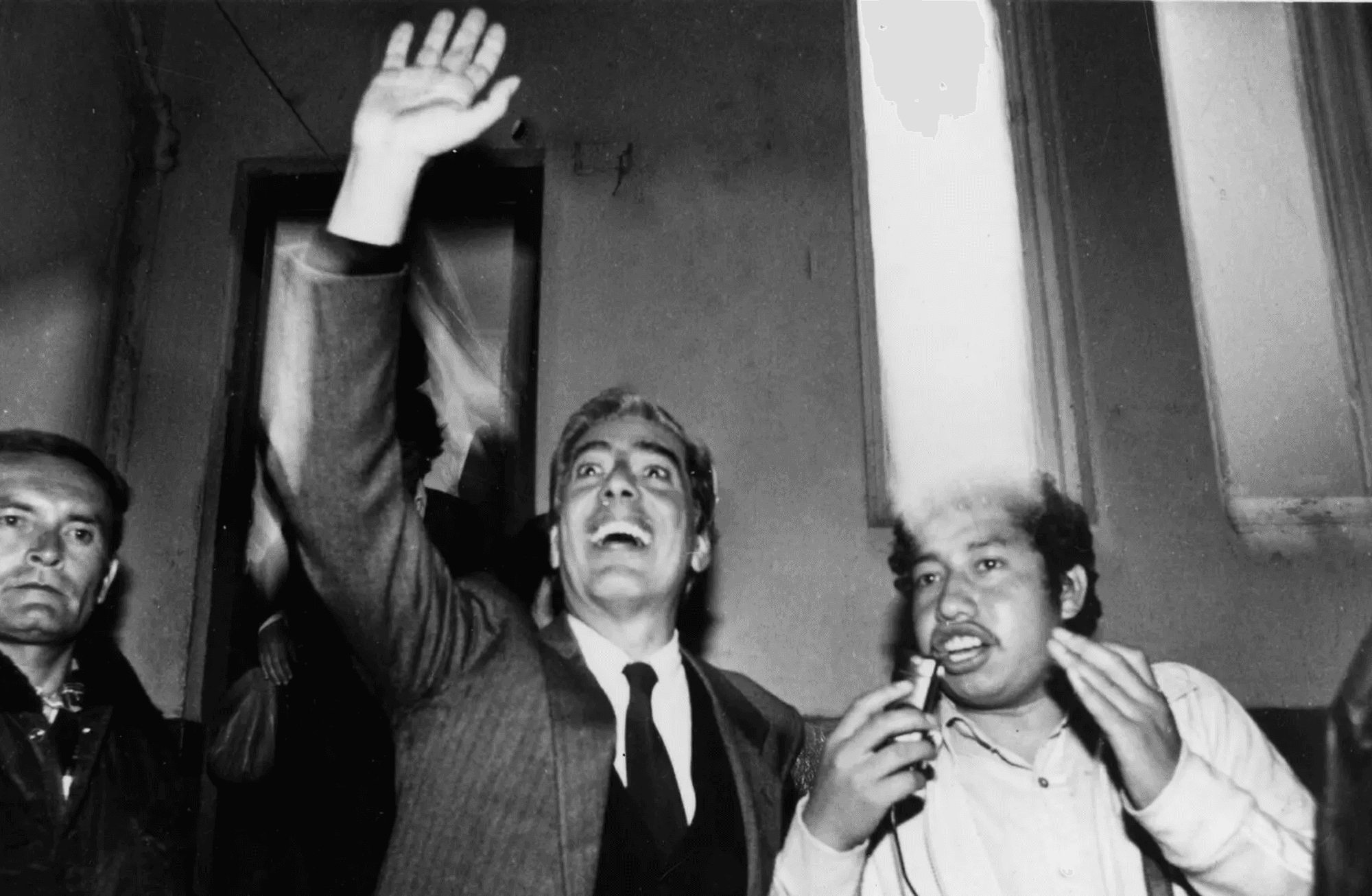 Tarihin hayaletlerinin peşinde bir 'şeytan kovucu': Vargas Llosa'nın mirası