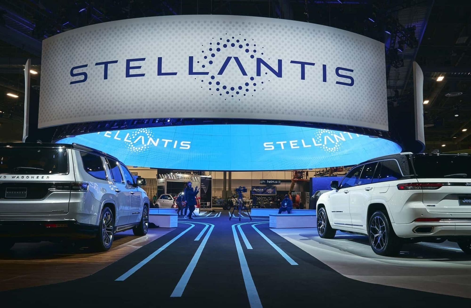 Stellantis’te yeni dönem: CEO koltuğu devredildi 