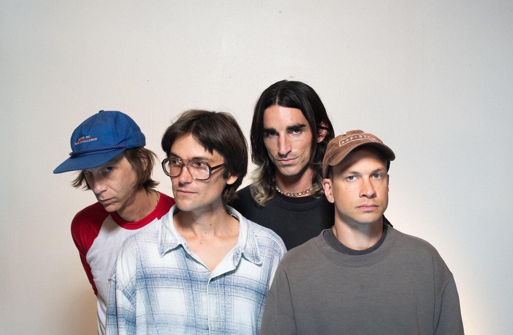 İstanbul'da shoegaze rüzgarı: DIIV'la sohbet