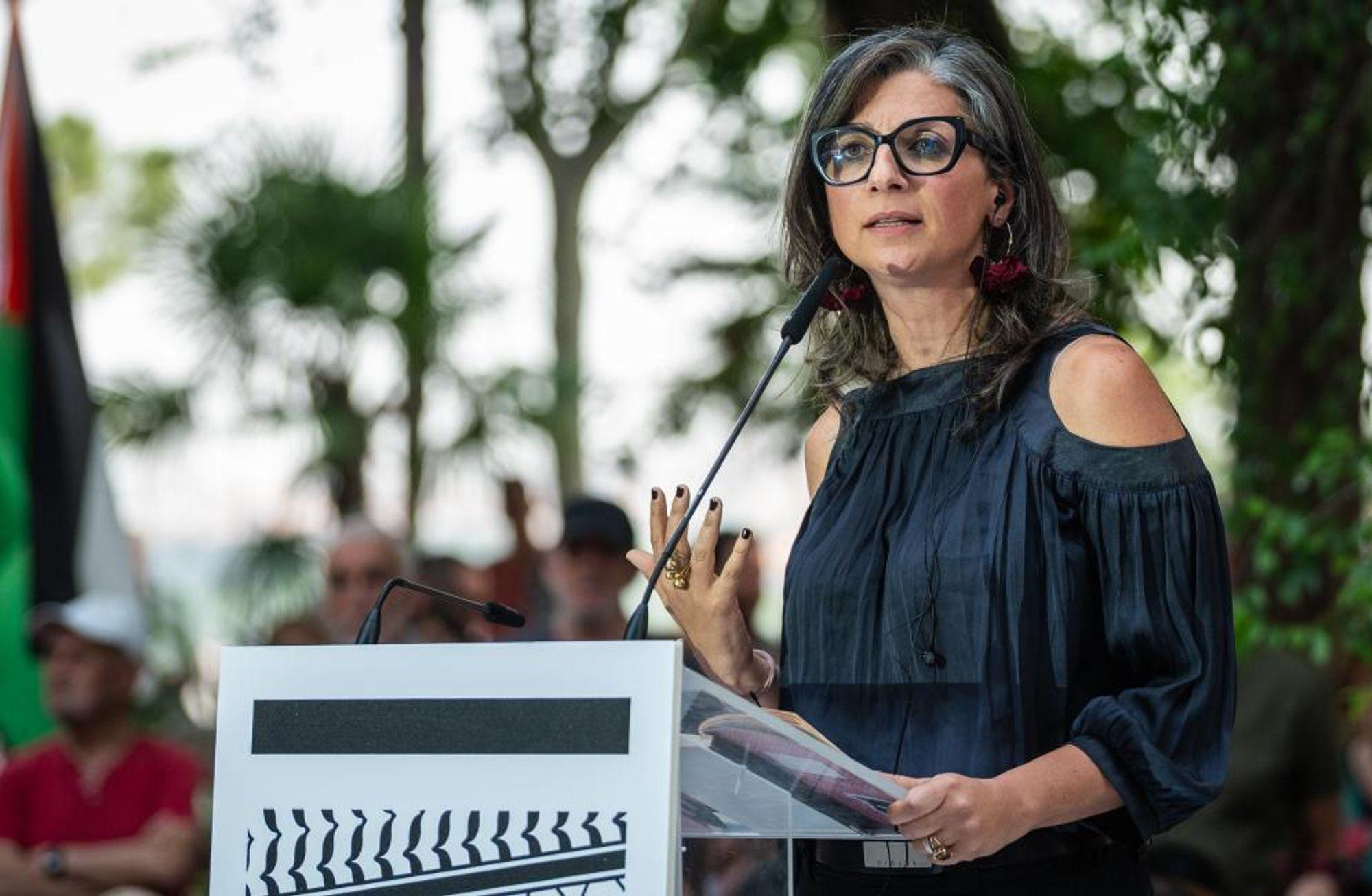 Netanyahu'ya meydan okuyan kadın: Francesca Albanese