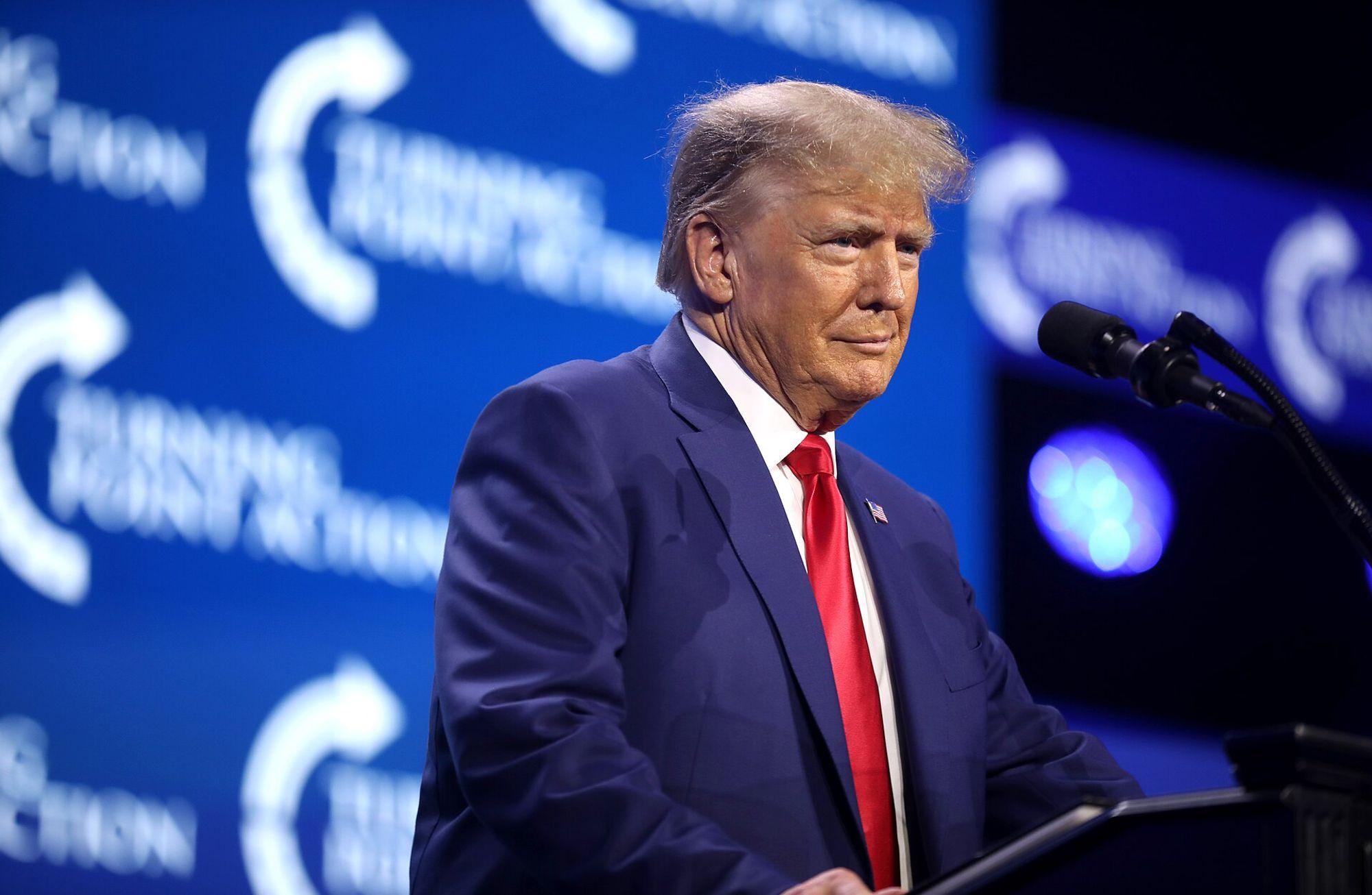 Trump'tan İran'a saldırıları erteleme talimatı