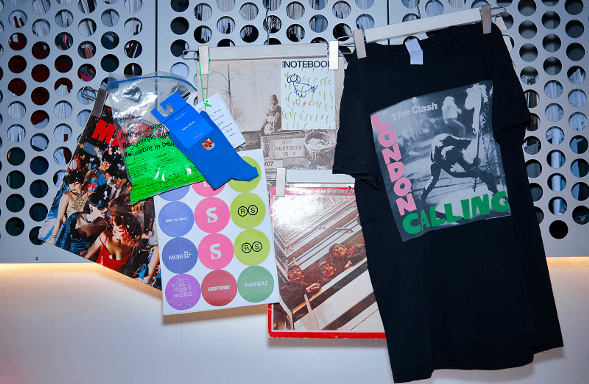 Merch kültürü incelemesi: Soyut dünyamızın somut yansımaları