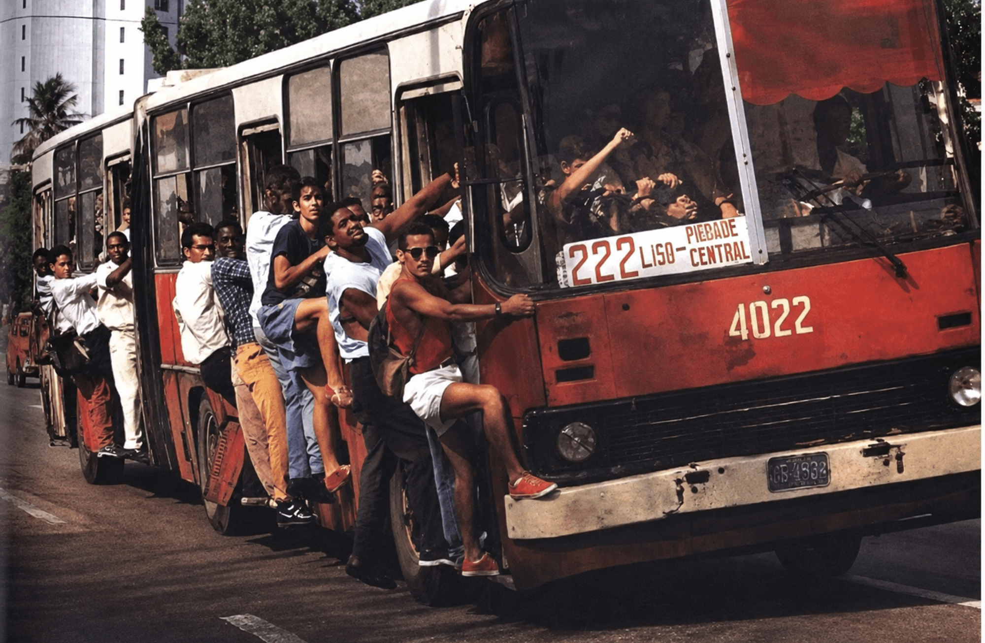 Şehri yaşamanın bedeli: Bayramın ücretsiz otobüslerinde bir İstanbul turu