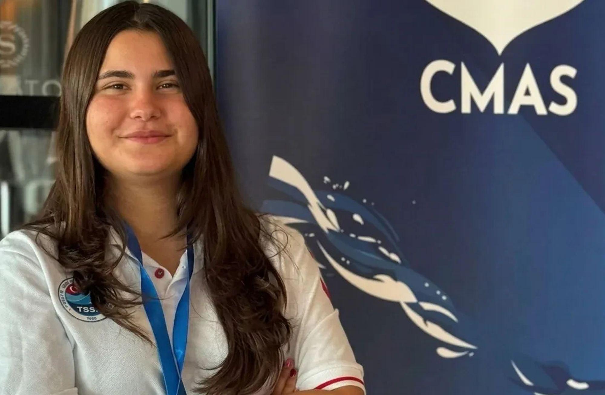 Şampiyonluğa giden zorlu yol: Ada Olpak 15 yaşında serbest dalışta dünya birincisi