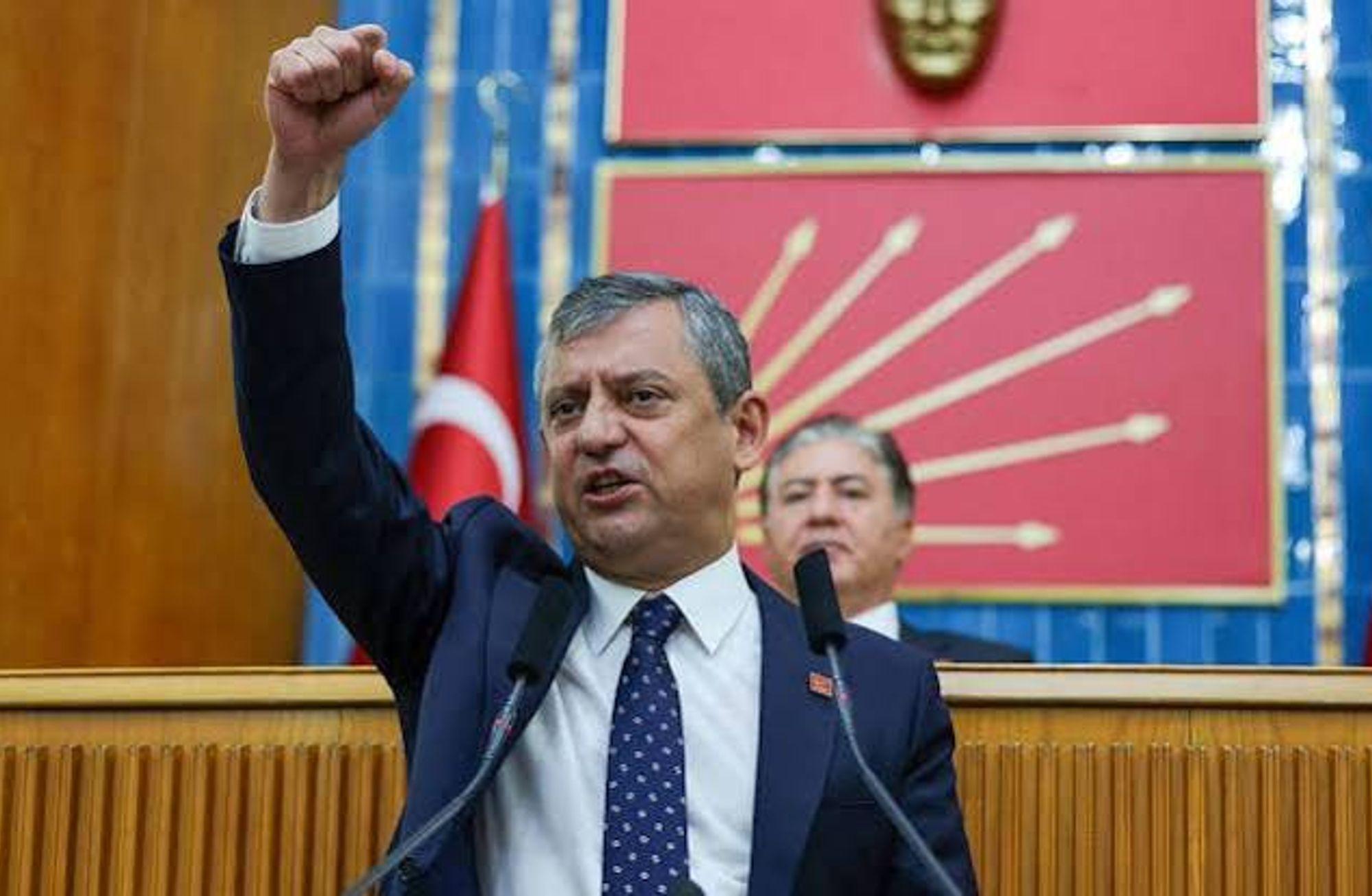 Yeni parti gündemi: CHP'den istifa eden üyeler partiden neden ayrıldıklarını anlatıyor