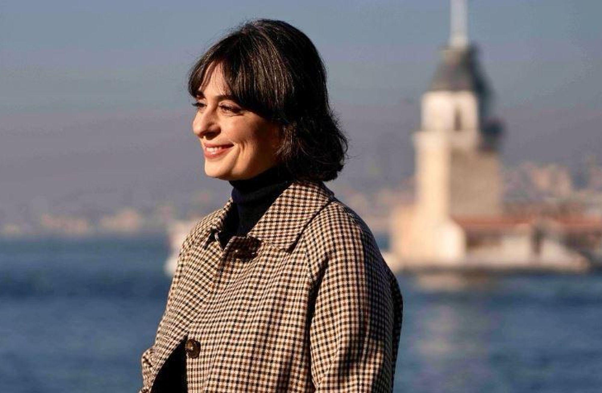 Üsküdar Belediyesi'ne operasyon: Belediye Başkanı Sinem Dedetaş dahil 6 kişi gözaltına alındı