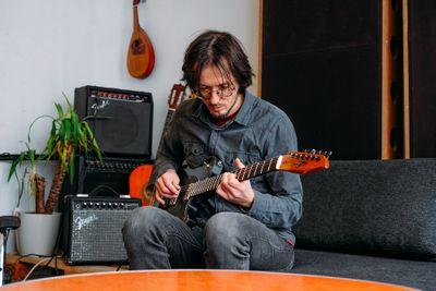 Deniz Ağan: “Müzik, birlikte yapılan bir şey.”