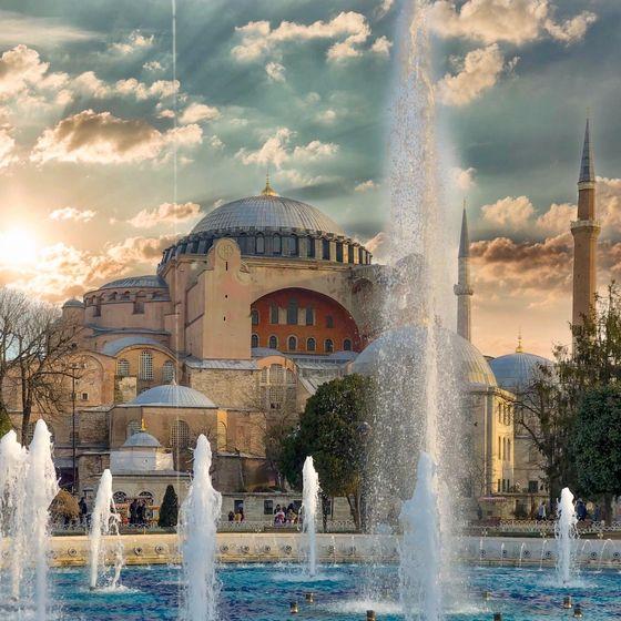Ayasofya'nın yeniden cami oluşu