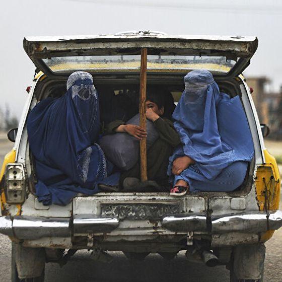 Afganistan'da kadının adı var