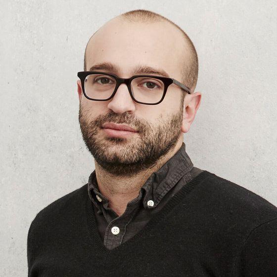 Pamuk ipliğine bağlı ruh hâlleri üzerine: Antonio Campos