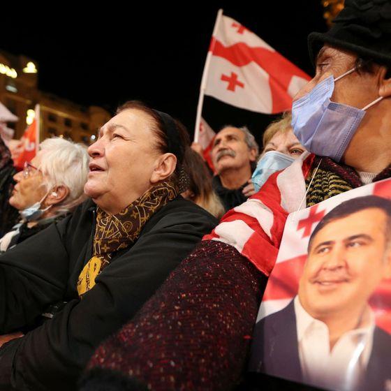 Gürcistan'ın dilemması: Saakaşvili