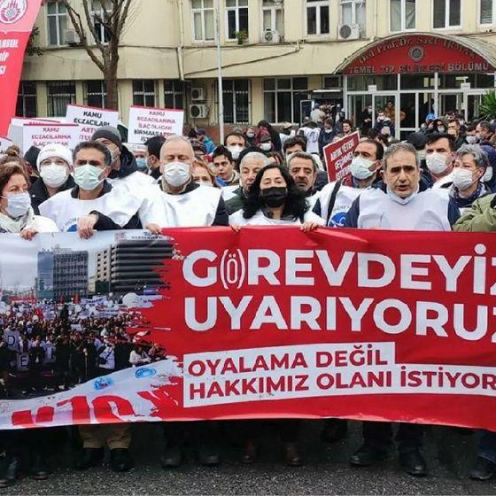 Doktorlar grevde, "bıçak kemikte"