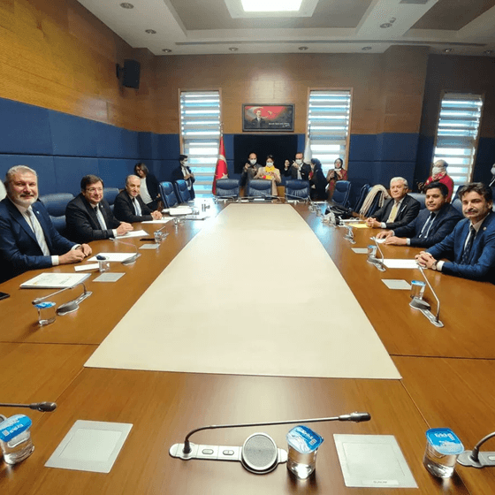 "Güçlendirilmiş parlamenter sistem" tartışmaları