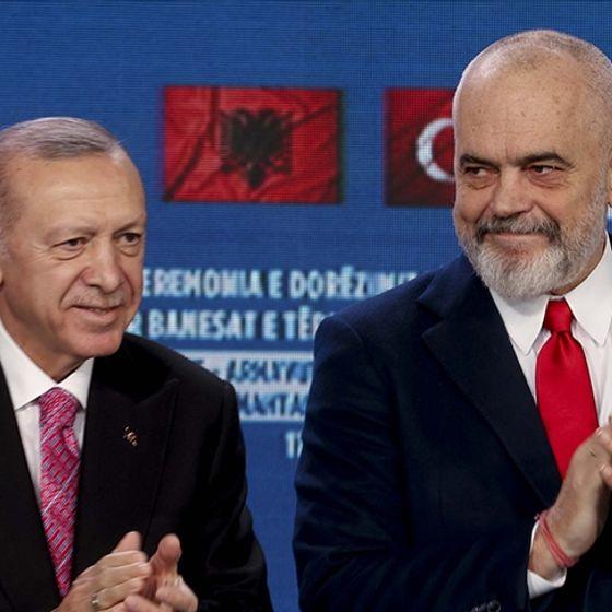 Erdoğan Arnavutluk'ta: Avrupa Birliği üyeliğine iki farklı duruş