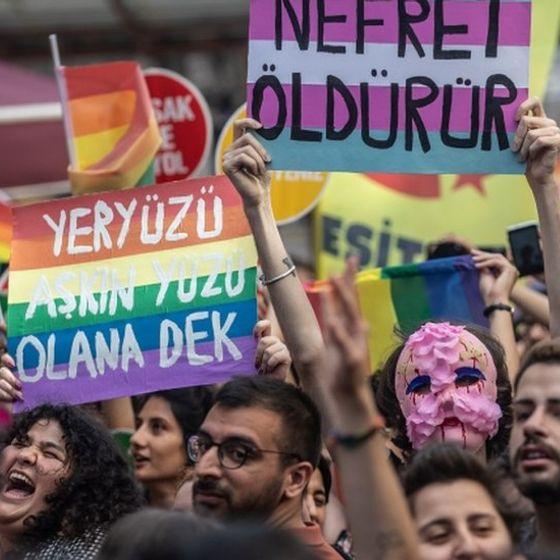 Evlilik eşitliği: Aile birliği kadın ve erkekle mi sağlanır?