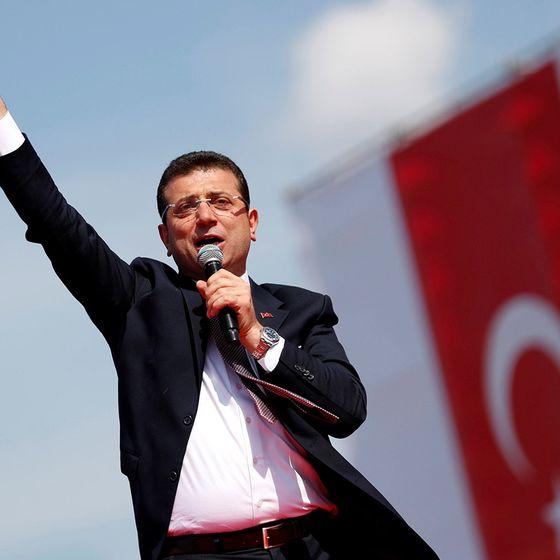 🔔 İmamoğlu'na siyasi yasak davasında duruşma 14 Aralık’a ertelendi