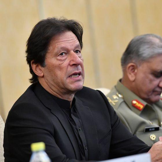 "Yeniden inşa": Pakistan'da Han oylamayı kaybetti