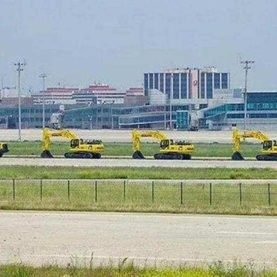 Atatürk Havalimanı yıkılıyor, CHP eylemde