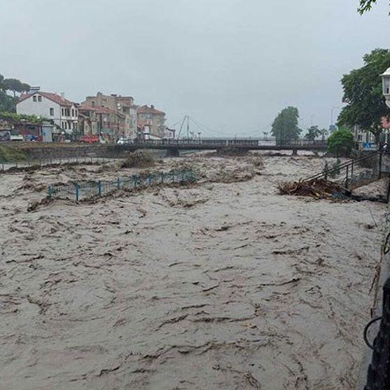 Günün gelişmesi: Kastamonu'da su baskınları, 6 kentte kırmızı kod